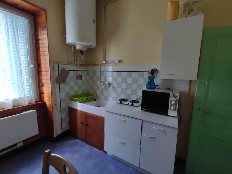 Le Nid Douillet Boheme Linge Fourni Apartment La Bourboule Luaran gambar