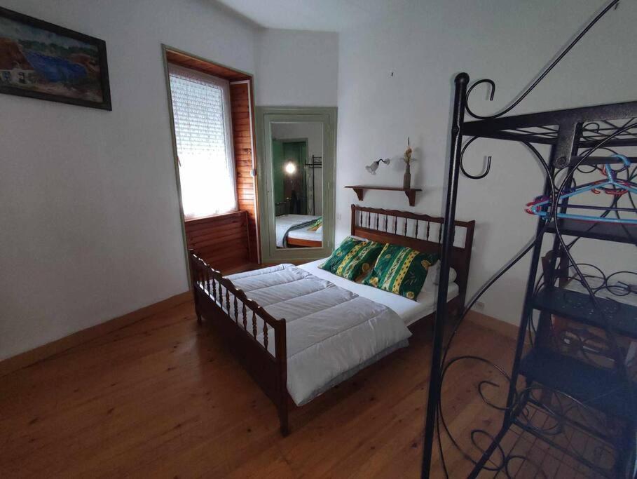 Le Nid Douillet Boheme Linge Fourni Apartment La Bourboule Luaran gambar